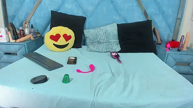Aura_love69 webcam