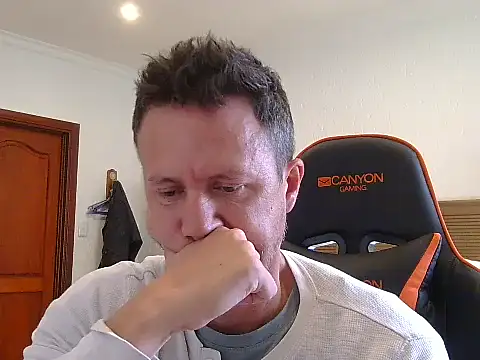 TroyDieselXXX webcam
