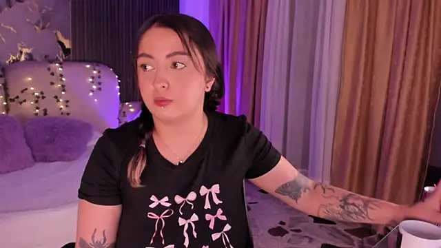SarahCastro1_ webcam