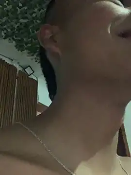 Emiliano_Reyes webcam