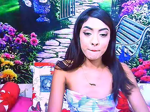 IndianPretty14u2Luv webcam