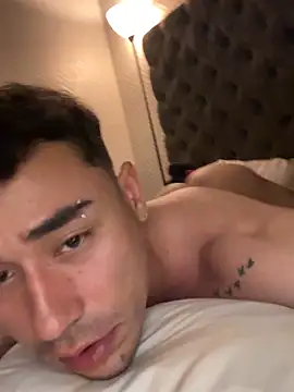 Adam_Grey webcam