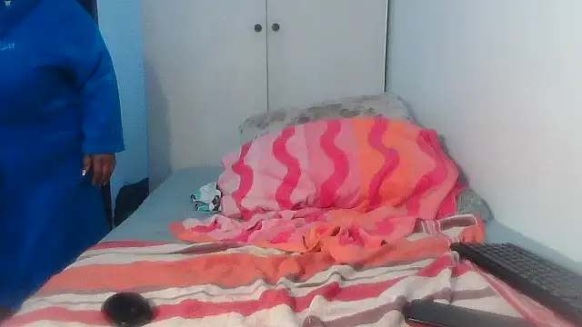 Lucia-boobs webcam