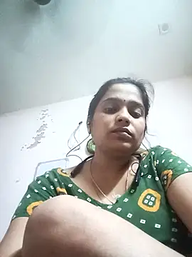 Trisha_71 webcam