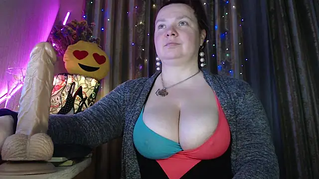 amorelara webcam