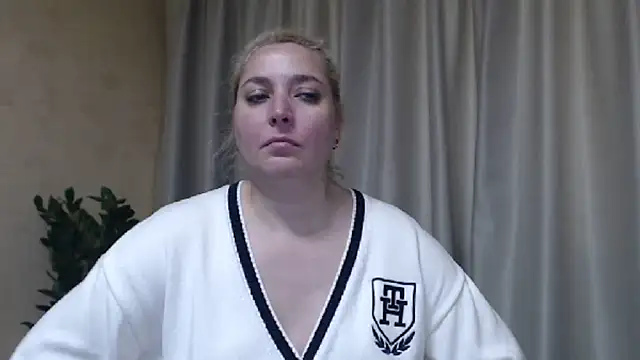 sweetpussy13 webcam