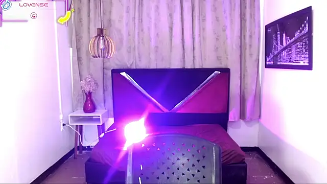 luisa__torres webcam