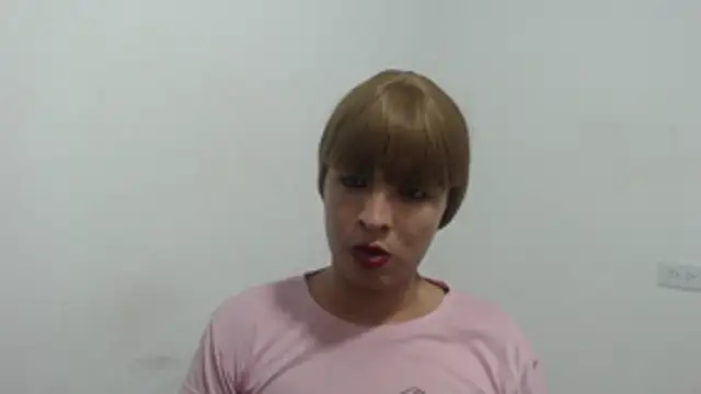 estefania224 webcam