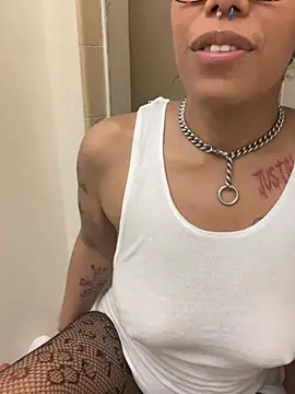 Desirae_Luciano