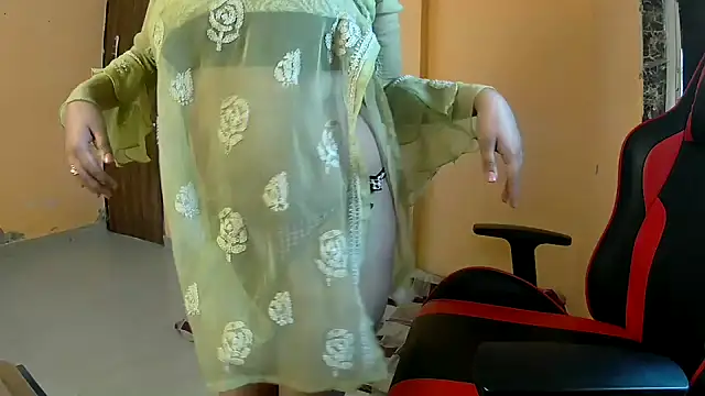 callmeshreya webcam