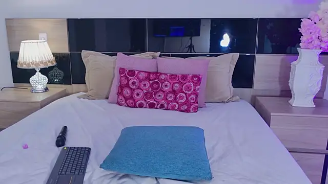 Melina_Lovers webcam