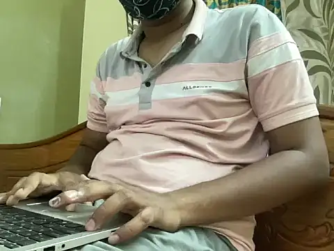Slave_Aryan webcam