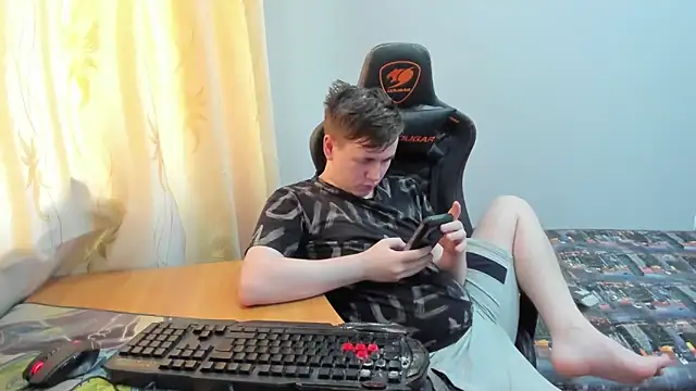 iliaskrislove webcam