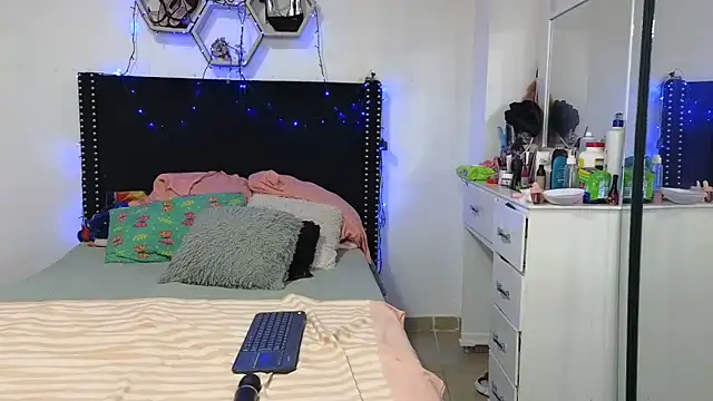 charlotte_077 webcam