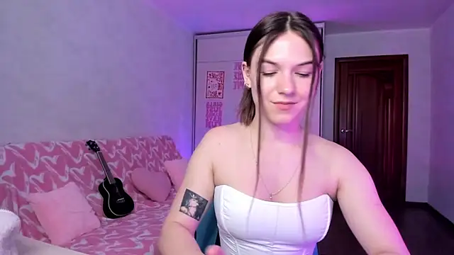 luna_lust_212 webcam
