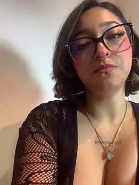 LilithMonette webcam