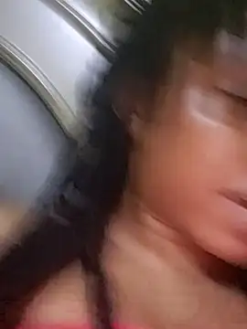 HONEYSWEETS_LIVE webcam