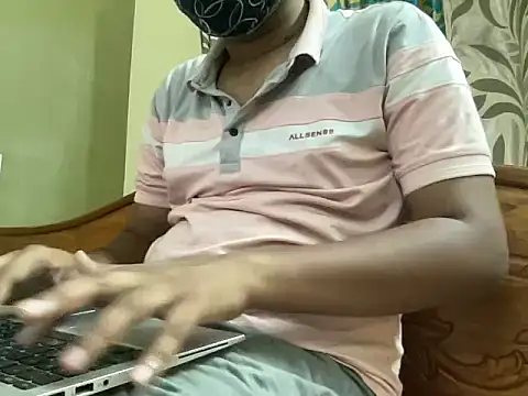 Slave_Aryan webcam
