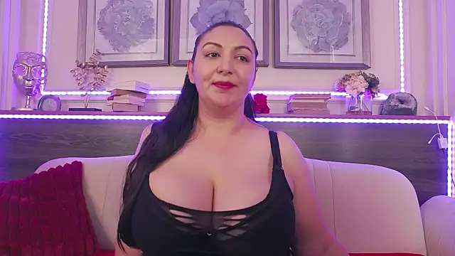 BustyEva_