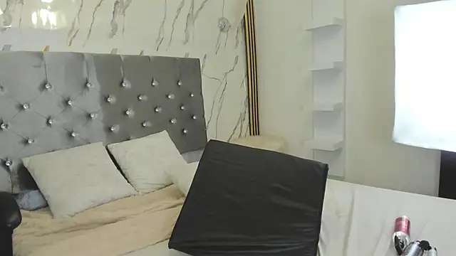 vanessa_saquirt webcam
