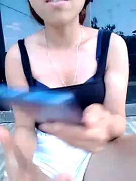 Zara-Lina webcam