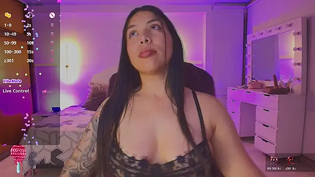 kloe28 - Kloe28's free webcam
