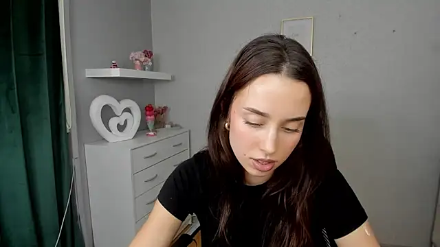 adelesolo - AdeleSolo's free webcam
