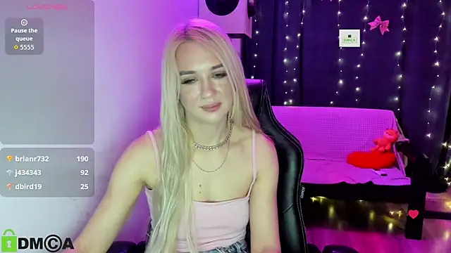 CrystalGirl99 webcam
