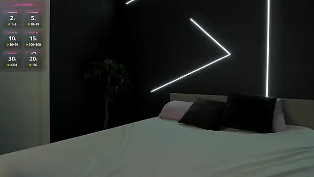 maymalina webcam