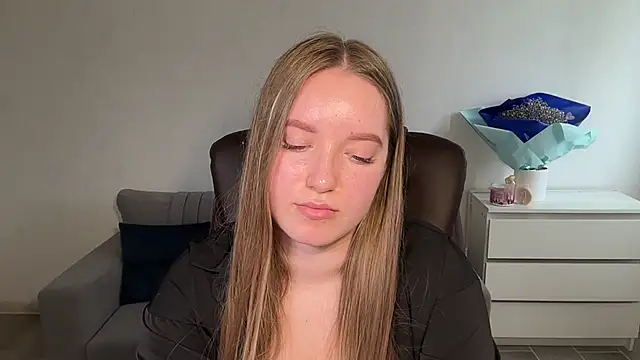 EvaMaddison webcam