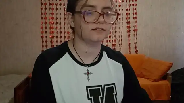 Miyabeee webcam