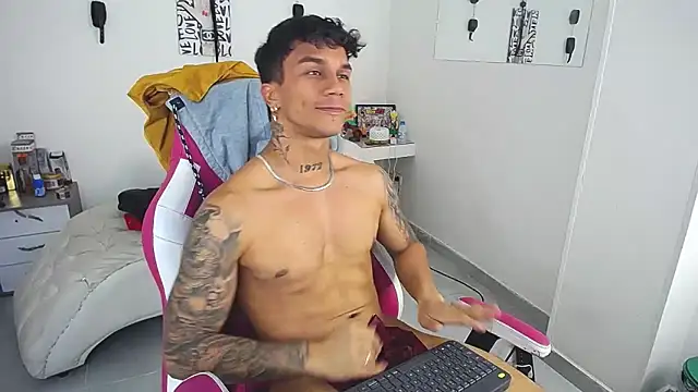 Leonard_Price webcam