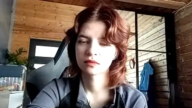 LowkeyIndigo webcam