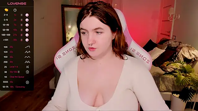 lovelyy_julia webcam