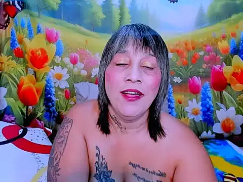 indianroxy webcam