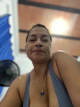 Jlo_69 webcam