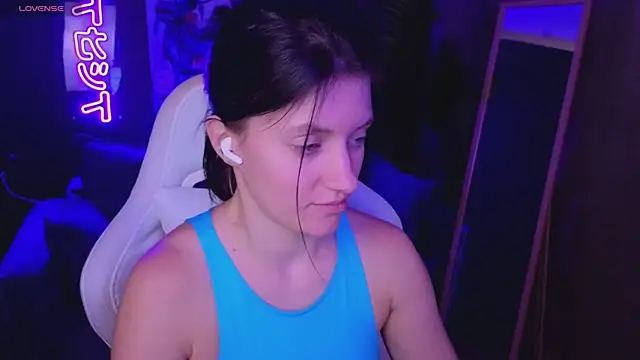 roxy_riot_ webcam