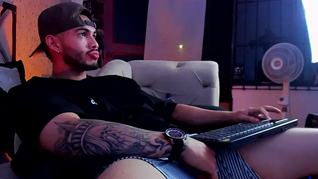 Vincentblack webcam