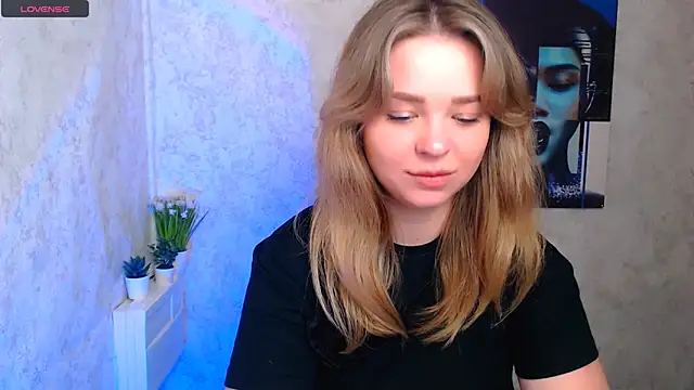 NicoleAura webcam