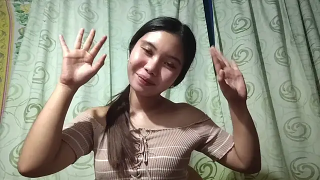 RegenaKhanponaphan webcam