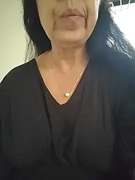 NakedMILFx webcam
