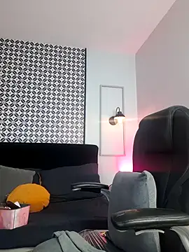 Amber_gold_ webcam