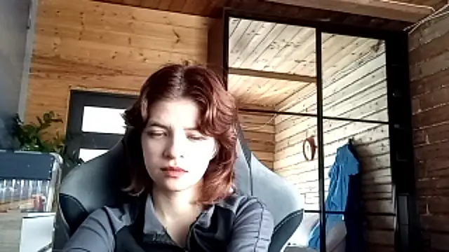 LowkeyIndigo webcam