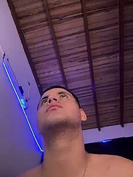 Liam_Mateo webcam