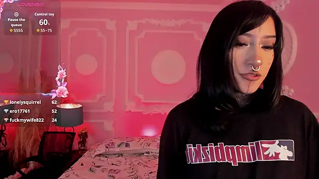 Kat_VonDe webcam