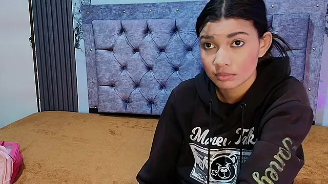 Zoe_Blake1 webcam