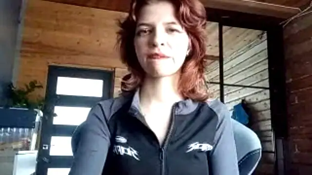 LowkeyIndigo webcam