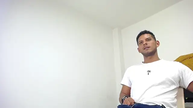 Chris_Dick23 webcam