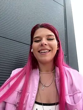 RiriRoseey webcam