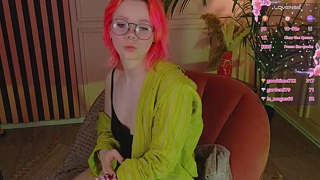 Waifu_Ketrin webcam